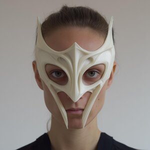 3D-gedruckte geflügelte Fantasy-Gesichtsmaske